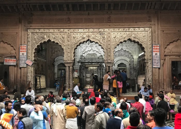 Divine Journey to Vrindavan & Mathura – Banke Bihari Temple Tour Guide